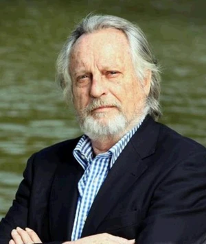 Alberto Vázquez-Figueroa